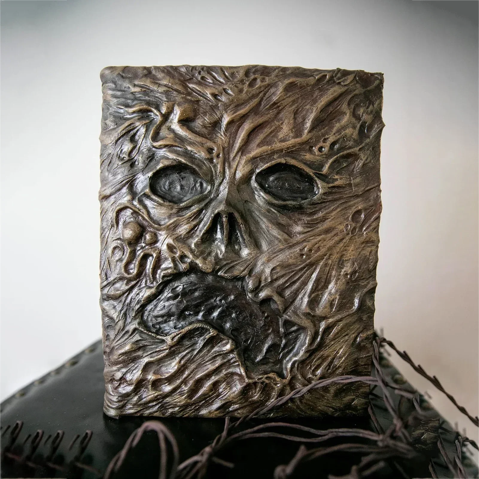 Vintage Necronomicon - Dark Ma - đánh giá và giá Vintage Collectible Books