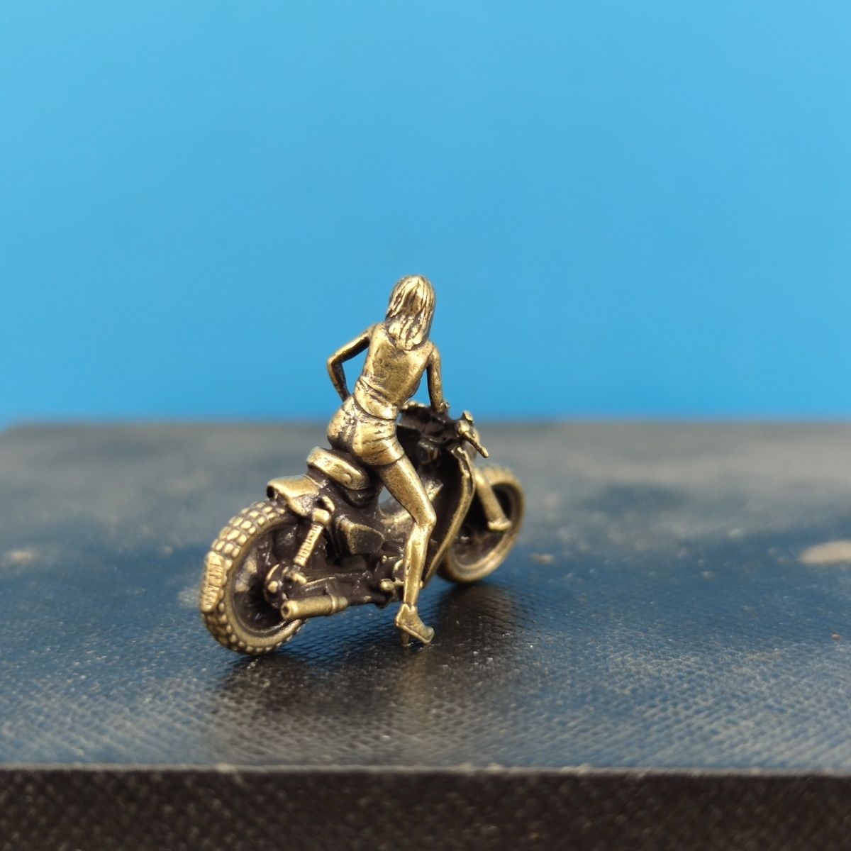 ​​2.4cm Brass Vintage Scooter  - đánh giá và giá Vintage Collectible Dolls