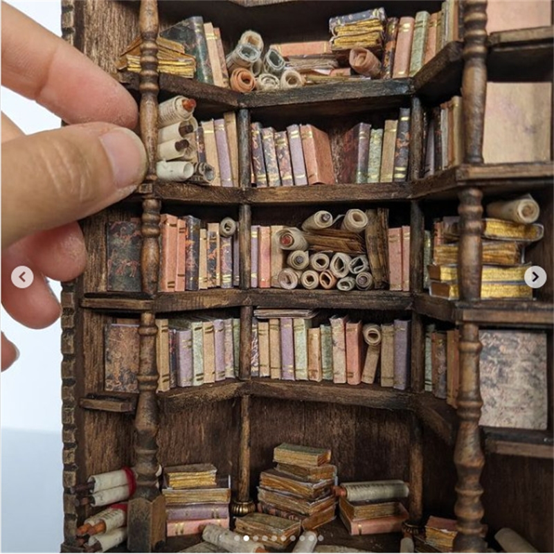 Miniature Bookcase Bookshelf D - đánh giá và giá Vintage Collectible Books